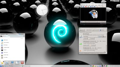 debex-kde-desktop-160604-small